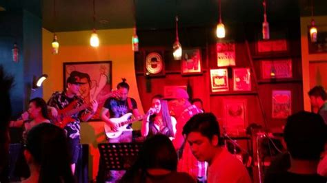 cebu city comedy clubs|22nd St Comedy Bar .